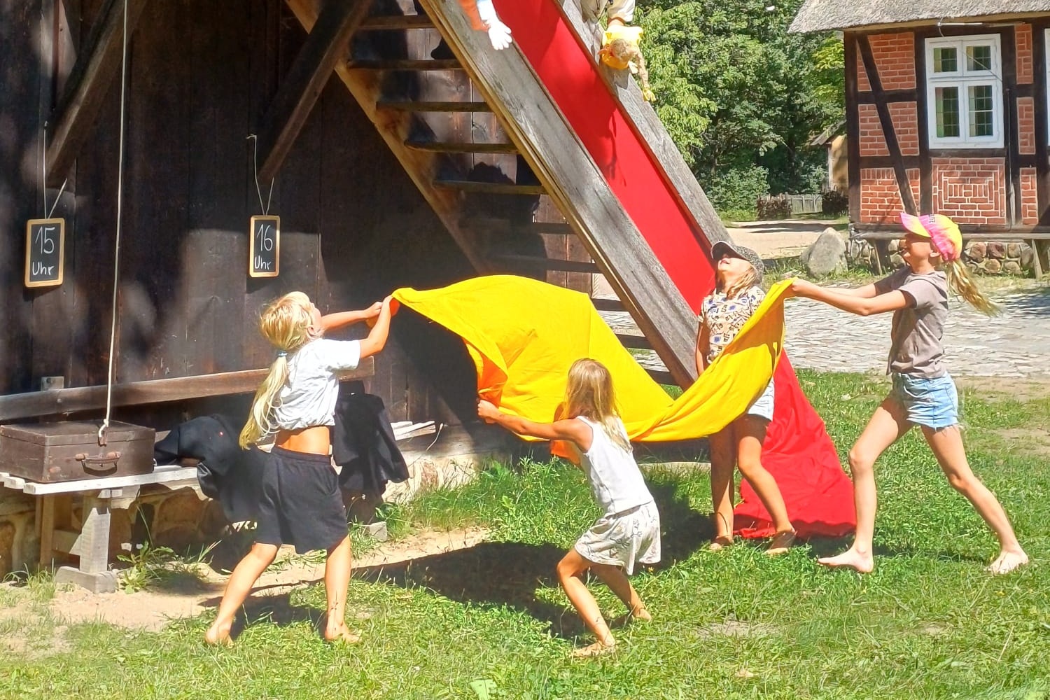 Die Punch & Judy Show im Museumsdorf